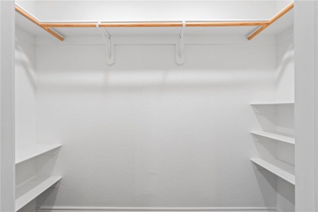 5 Renfrew Lane, Bella Vista, AR 72715