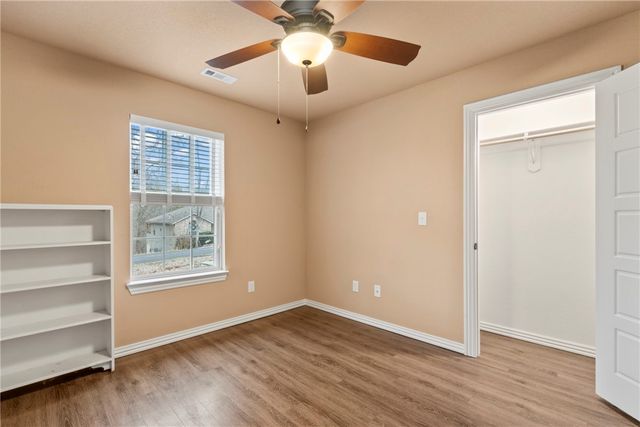 5 Renfrew Lane, Bella Vista, AR 72715