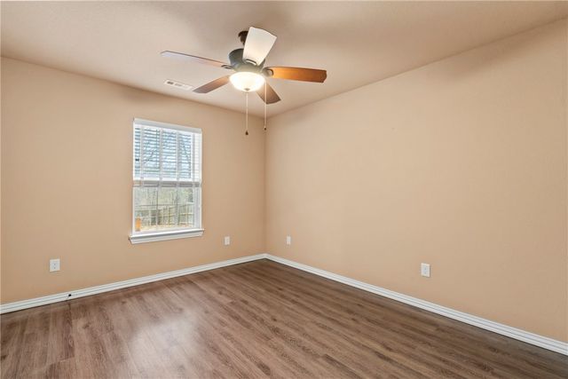 5 Renfrew Lane, Bella Vista, AR 72715