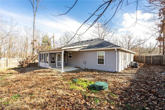 5 Renfrew Lane, Bella Vista, AR 72715