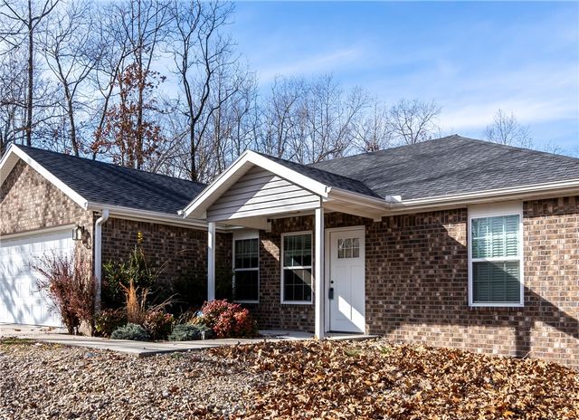 5 Renfrew Lane, Bella Vista, AR 72715