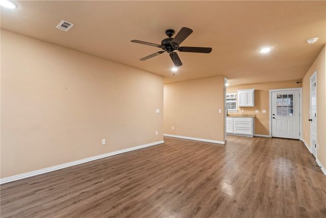 5 Renfrew Lane, Bella Vista, AR 72715