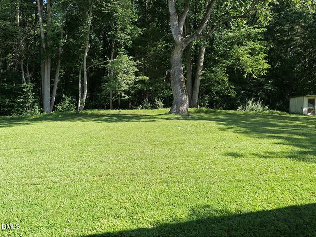1075 Manns Chapel Road, Pittsboro, NC 27312
