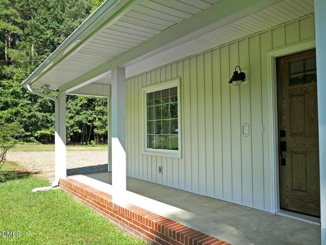 1075 Manns Chapel Road, Pittsboro, NC 27312