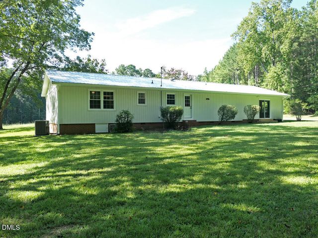 1075 Manns Chapel Road, Pittsboro, NC 27312