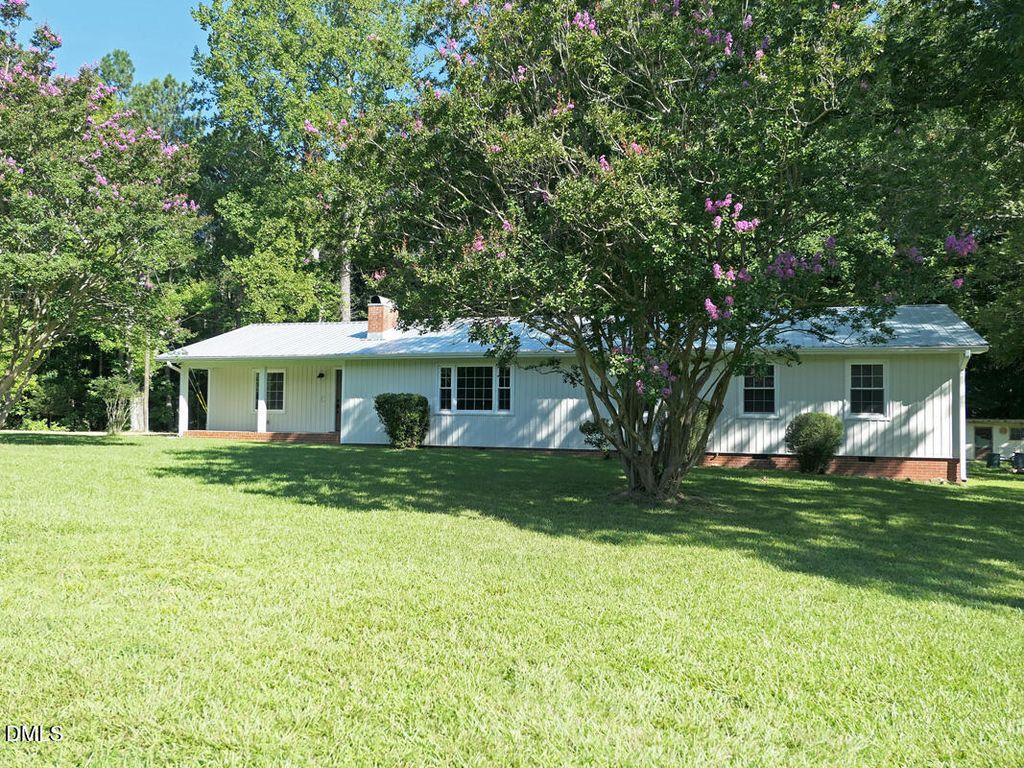 1075 Manns Chapel Road, Pittsboro, NC 27312