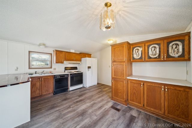 69915 S 334 Road, Wagoner, OK 74467