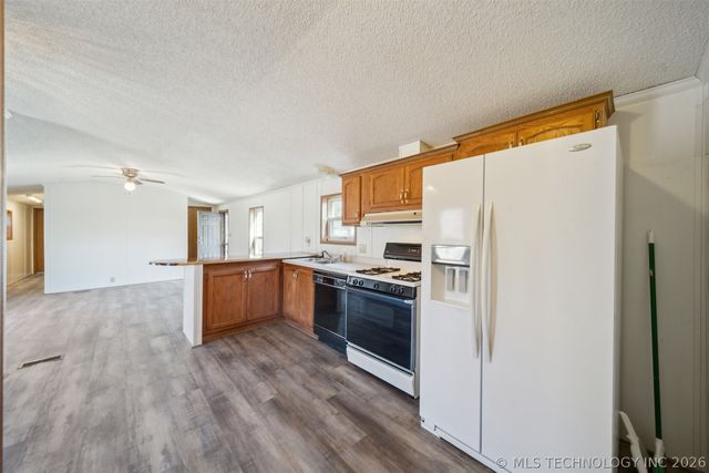69915 S 334 Road, Wagoner, OK 74467