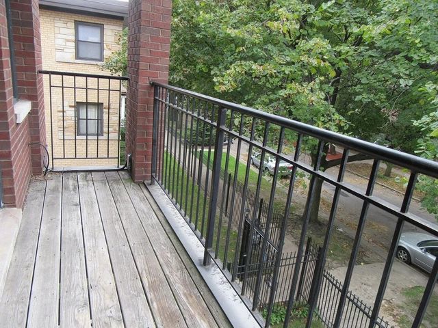 2054 W Chase Avenue 1S, Chicago, IL 60645