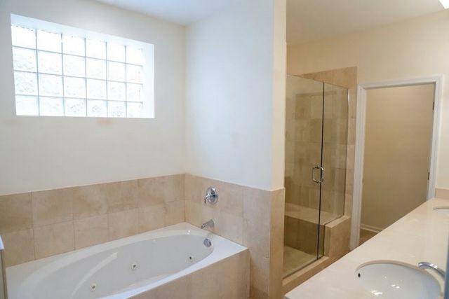 2054 W Chase Avenue 1S, Chicago, IL 60645