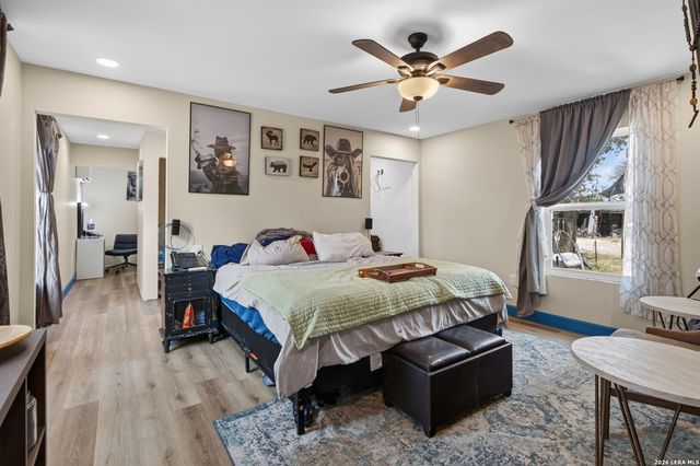 1235 Gayle, Poteet, TX 78065