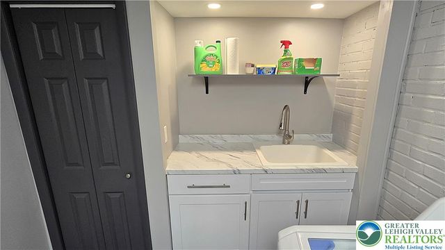 4002 Chew Street, South Whitehall Twp, PA 18104