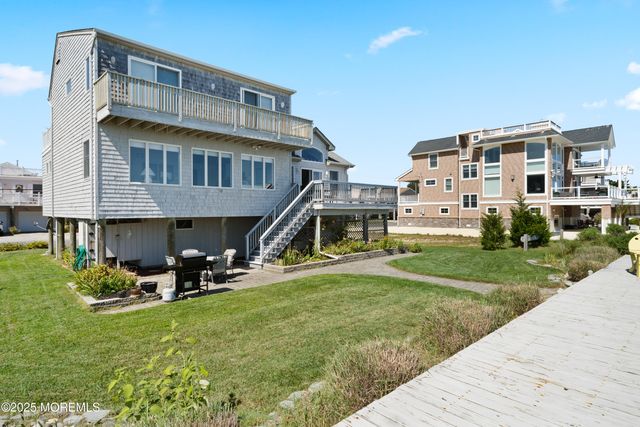 76 Sheridan Street, Waretown, NJ 08758