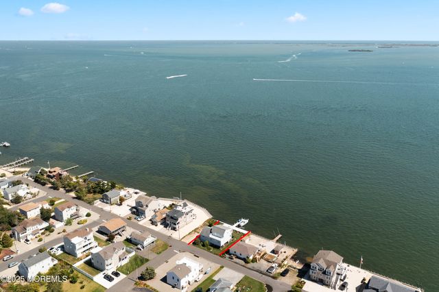 76 Sheridan Street, Waretown, NJ 08758