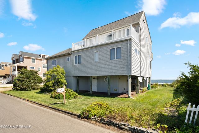 76 Sheridan Street, Waretown, NJ 08758