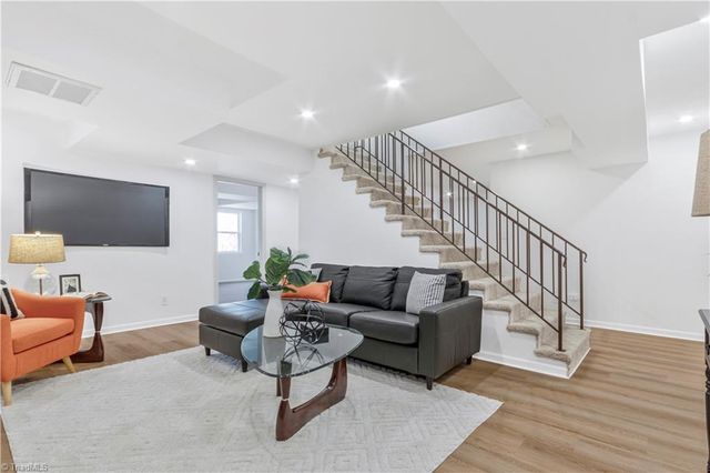 334 Country Lane, Mocksville, NC 27028