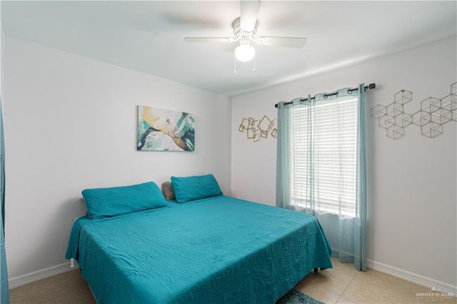 808 W Blue Jay Avenue, Pharr, TX 78577