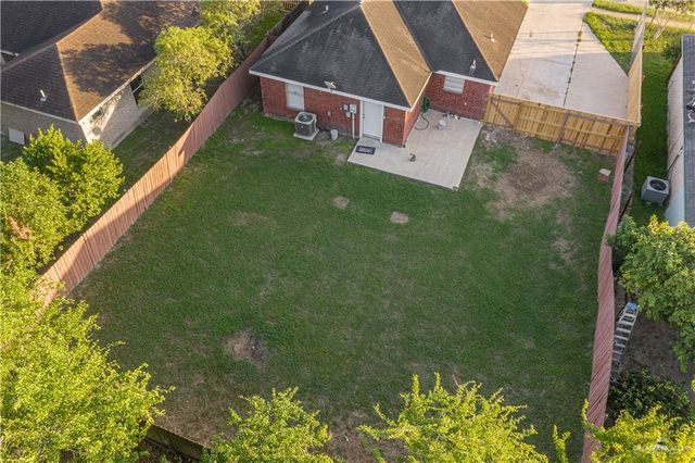 808 W Blue Jay Avenue, Pharr, TX 78577
