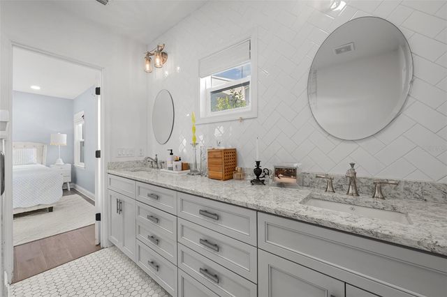 220 S GLEN AVENUE, Tampa, FL 33609