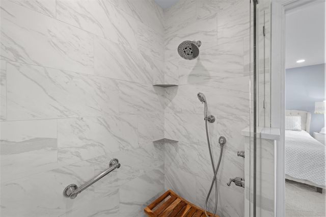 220 S GLEN AVENUE, Tampa, FL 33609