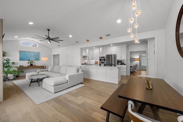 220 S GLEN AVENUE, Tampa, FL 33609