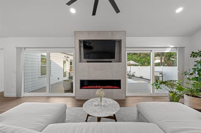 220 S GLEN AVENUE, Tampa, FL 33609