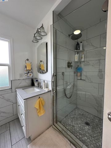 1470 171St Ave, Ashland, CA 94541