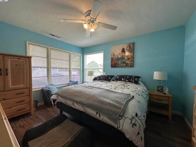 1470 171St Ave, Ashland, CA 94541