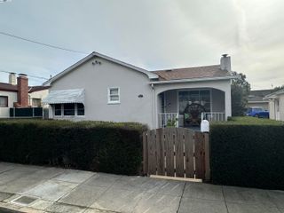 1470 171St Ave, Ashland, CA 94541
