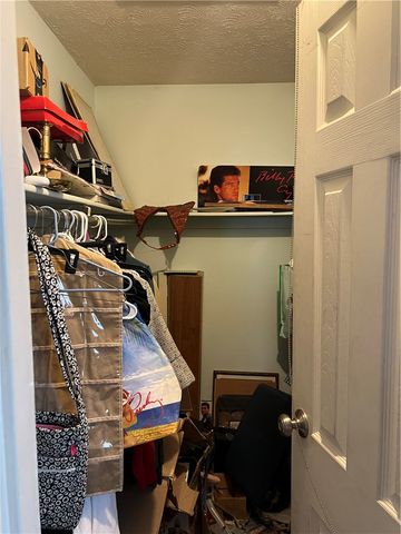 1645 Mandarin Court, Cincinnati, OH 45240