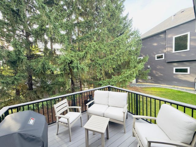 19967 Hiawatha Court, Lakeville, MN 55044