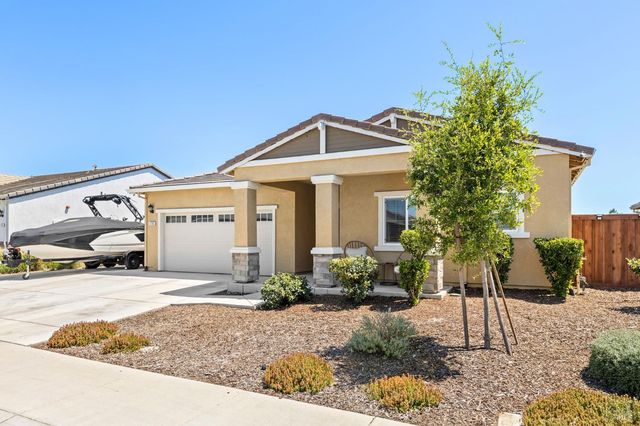 1765 Butterfly Ln, Dixon, CA 95620