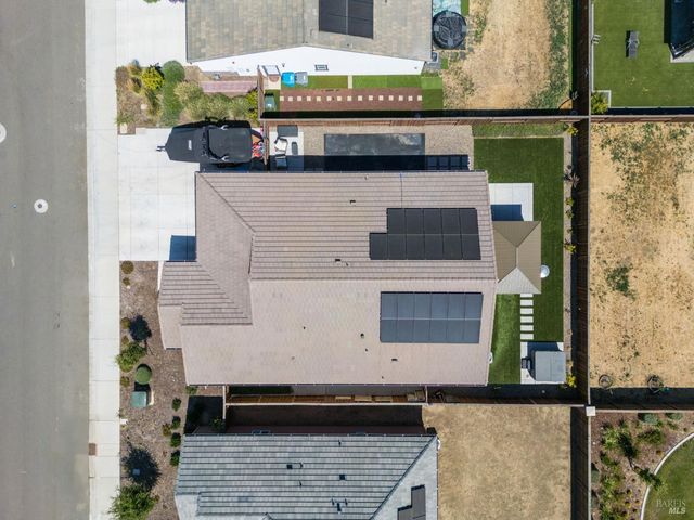 1765 Butterfly Ln, Dixon, CA 95620