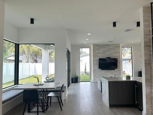 4217 W ARCH STREET, Tampa, FL 33607