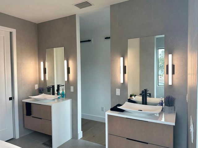 4217 W ARCH STREET, Tampa, FL 33607