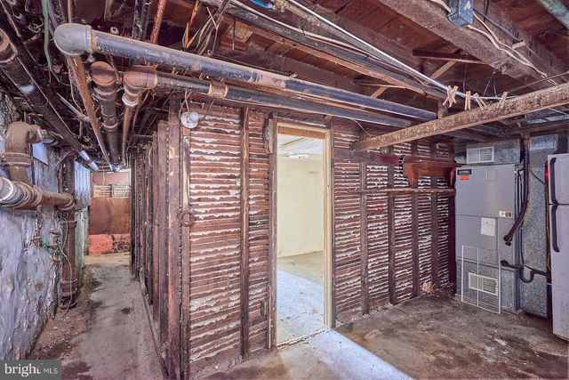 948 LANCASTER AVE, Reading, PA 19607