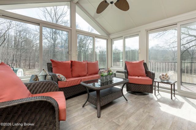 1103 Peaceful Way, Shepherdsville, KY 40165