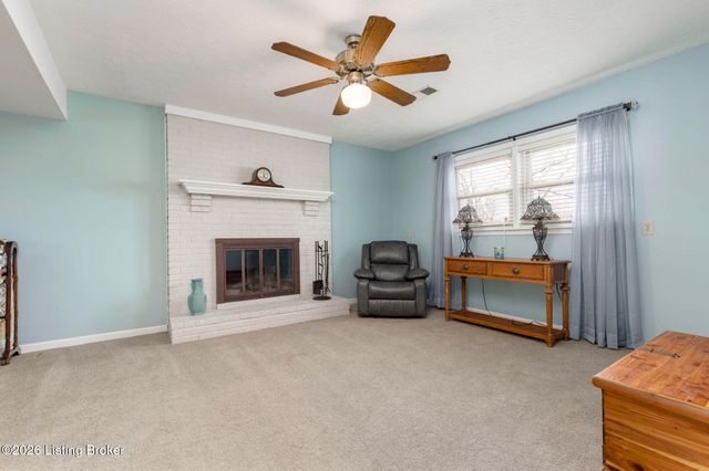 1103 Peaceful Way, Shepherdsville, KY 40165