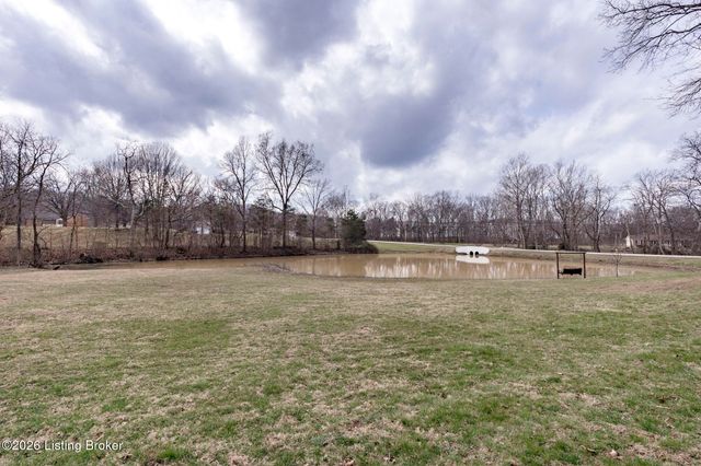 1103 Peaceful Way, Shepherdsville, KY 40165