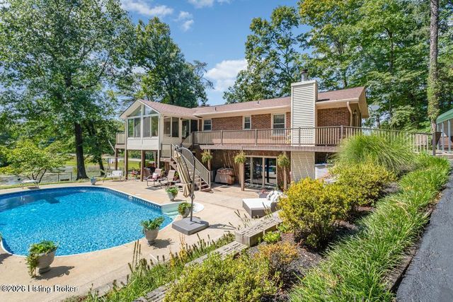 1103 Peaceful Way, Shepherdsville, KY 40165