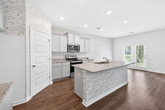 188 Canyon Ferry Way, Hoschton, GA 30548