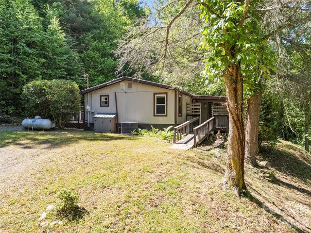 102 Serenity Lane, Clyde, NC 28721