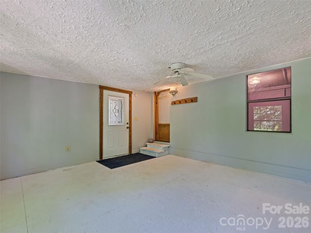 102 Serenity Lane, Clyde, NC 28721