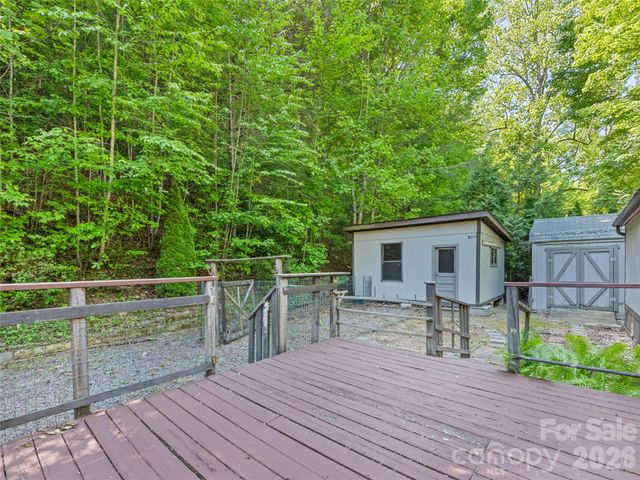 102 Serenity Lane, Clyde, NC 28721