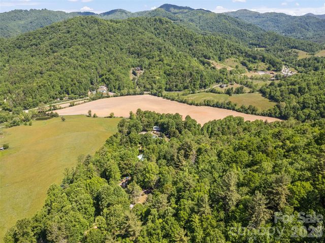 102 Serenity Lane, Clyde, NC 28721
