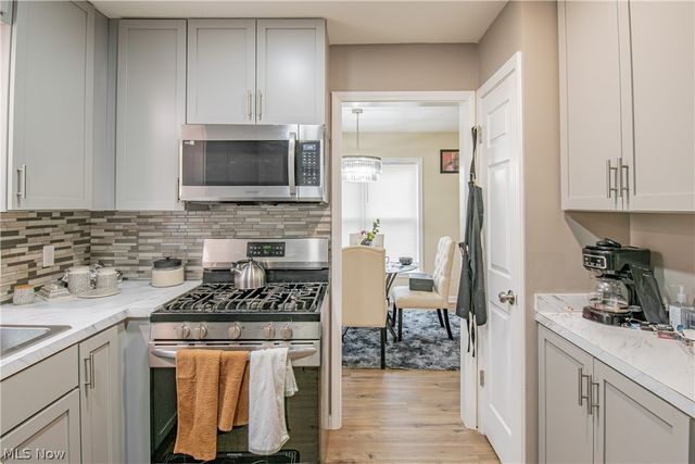 1121 Woodward Avenue, Akron, OH 44310