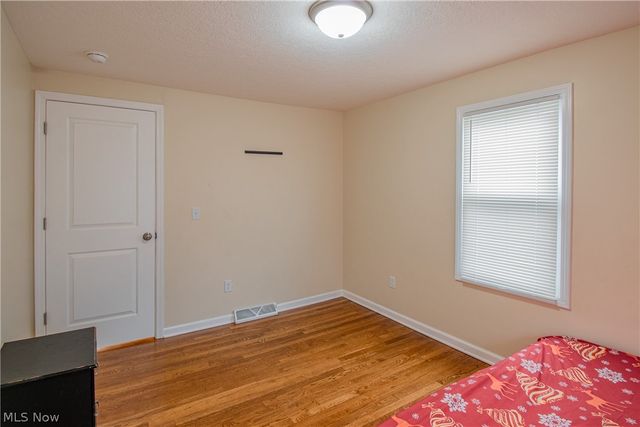 1121 Woodward Avenue, Akron, OH 44310