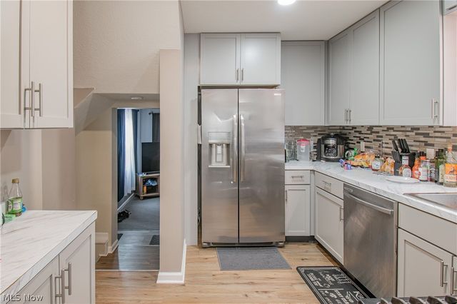 1121 Woodward Avenue, Akron, OH 44310