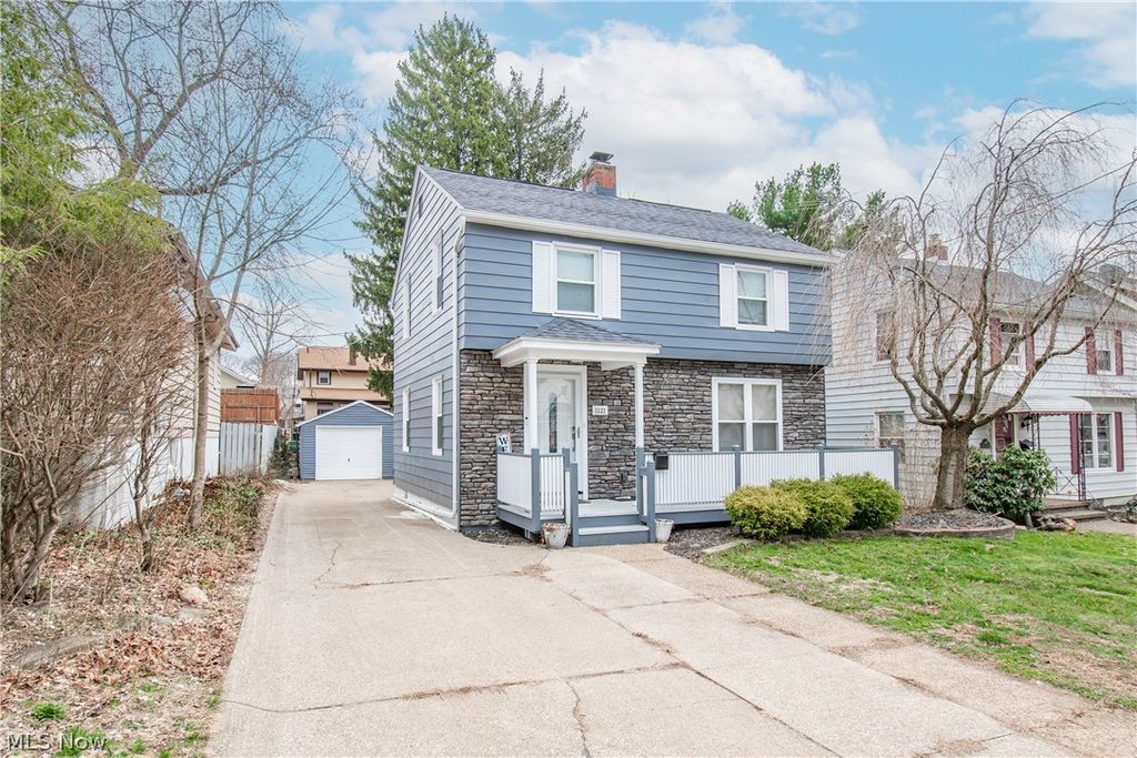 1121 Woodward Avenue, Akron, OH 44310
