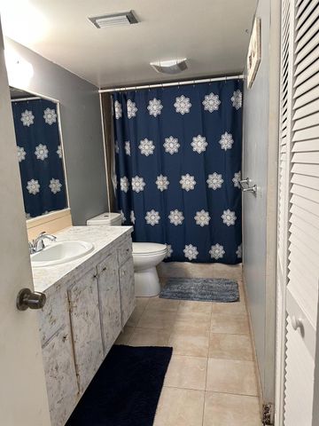 5530 NW 44th St 309C, Lauderhill, FL 33319